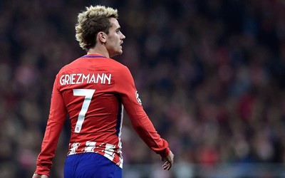 华体会电竞独家-B席被侵犯倒地不起