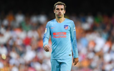 华体会电竞热评-乌克兰队门将低级失误送礼